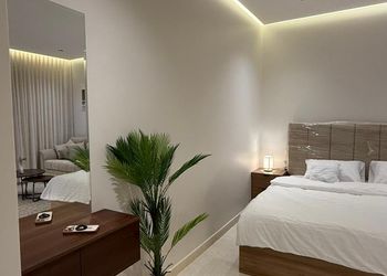 استديو بسرير ماستر وجلسة جانبية 