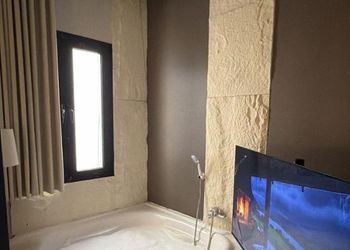 استديو هادئ بسرير ماستر 