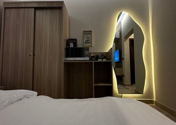 استديو بسرير ماستر ودخول ذاتي