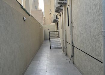 شقة بغرفتين نوم وصالة 