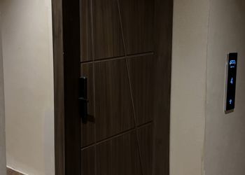 شقة بغرفة معيشة وغرفة نوم 