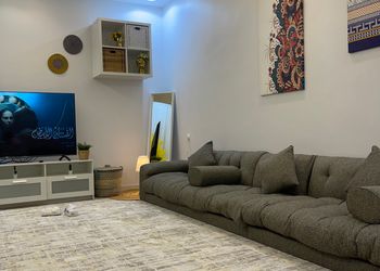 شاليه بتصميم انيق و هادئ