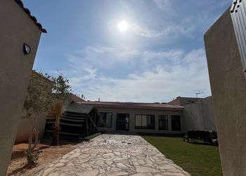 استراحة بمسطح اخضر