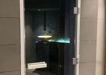 استوديو بتصميم انيق ودخول ذاتي