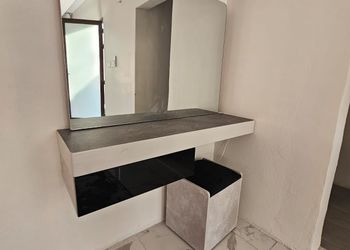 استديو بسرير ماستر وجلسة خارجية