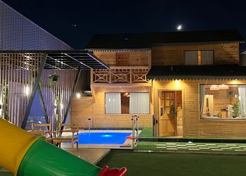 شاليه بألعاب أطفال
