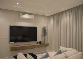 استديو بتصميم انيق ودخول ذاتي