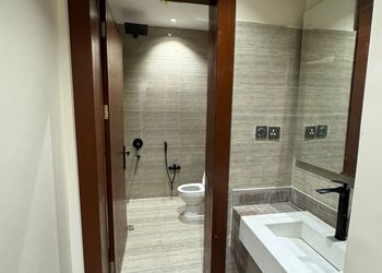 استديو هادئ بسرير ماستر 
