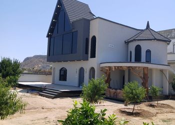 شالية بمزرعة وجلسات خارجية
