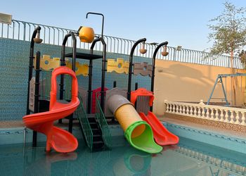 استراحة بالعاب اطفال و مسبح
