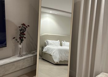 استديو هادئ بدخول ذاتي 