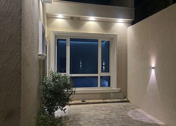 استديو بدخول ذاتي وتصميم هادئ 