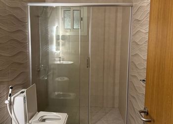 استديو بأثاث مريح وبسيط 