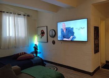 استديو هادئ بسرير ماستر 