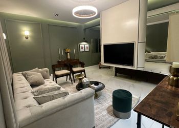 استديو بسرير ماستر وجلسة جانبية