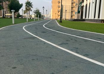 استديو بسرير ماستر وجلسة جانبية