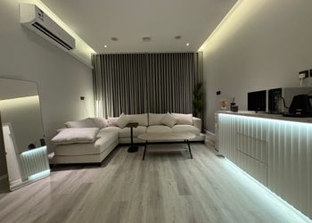 شقة بصالة مريحة وتصميم أنيق