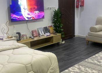 استديو هادئ بسرير ماستر 