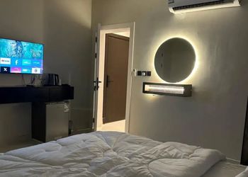 استديو بدخول ذاتي وسرير مريح 
