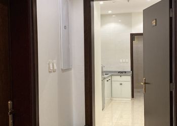 استديو بسرير ماستر 