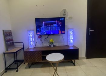 استديو بسرير ماستر