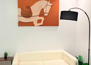 استديو بسرير ماستر