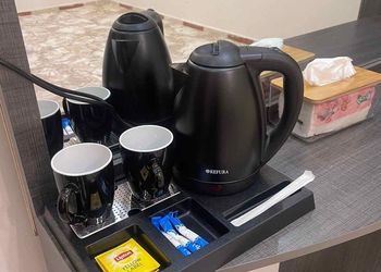 استديو بسرير ماستر وأثاث مريح 