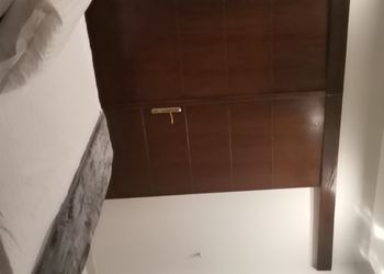 شقة بغرفة معيشة وغرفة نوم 