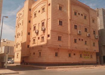 شقة بغرفة معيشة وغرفة نوم 
