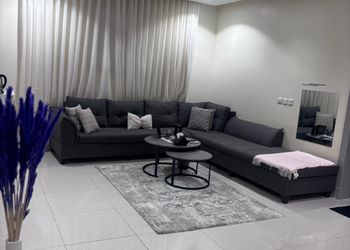 شقة واسعة بدخول ذاتي