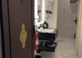 استديو هادئ بدخول ذاتي 