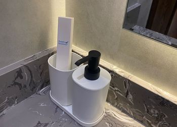 استديو مميز بأثاث مريح
