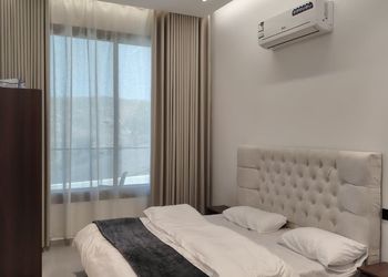 شقة بصالة مريحة وغرفتين نوم 
