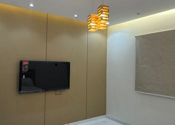 استديو بسرير ماستر وأثاث مريح 