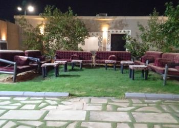 شالية بمجالس ومسبح العاب مائية 