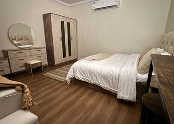 استديو هادئ بسرير ماستر 