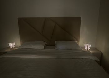 استديو بسرير ماستر وتلفزيون