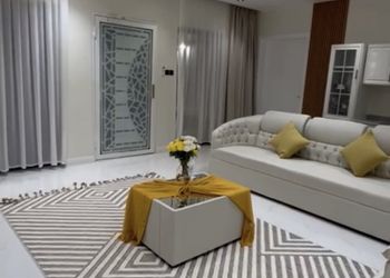 استراحة بمجلس واسع وجلسة خارجية