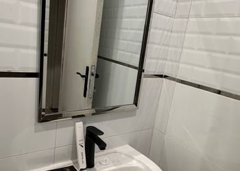 استديو بسرير ماستر وجلسة جانبية