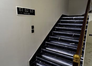 استديو هادئ بسرير ماستر 