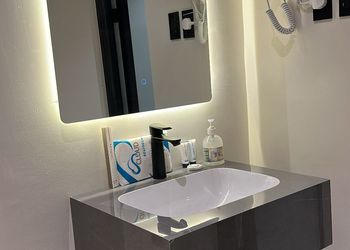 استديو هادئ بسرير ماستر