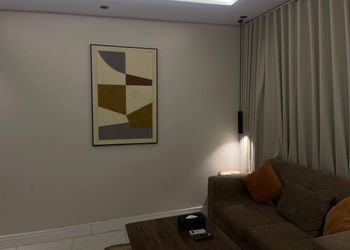 استديو بسرير ماستر وجلسة جانبية