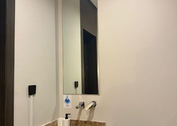 استديو بسرير ماستر وجلسة جانبية