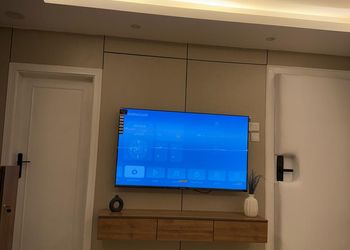 استديو بدخول ذاتي وتصميم هادئ 