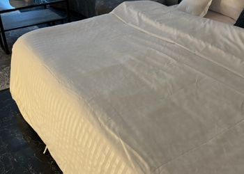 استديو بسرير ماستر ودخول ذاتي