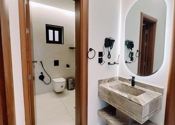 شاليه بألعاب مائية ومسبح