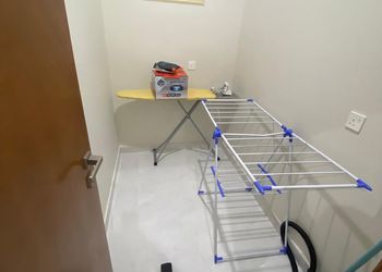 شقة بغرفة معيشة وغرفتين نوم 