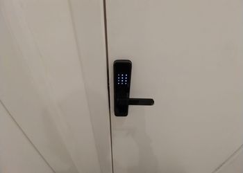 شقة بغرفتين نوم وصالة