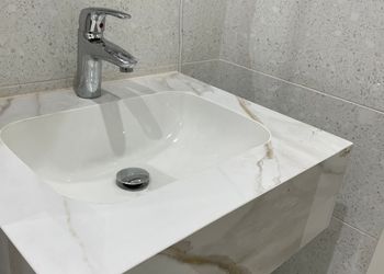استديو بسرير ماستر وجلسة 