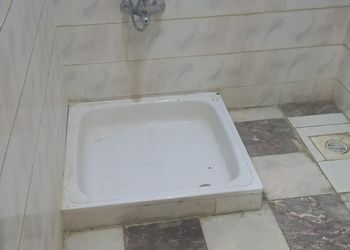 استراحة بمسطح اخضر وجلسة خارجية